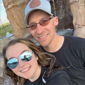 Meet your Posher, Cory